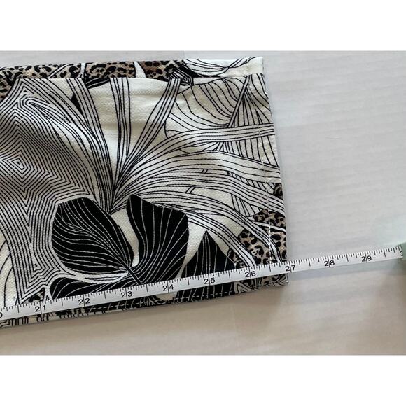 Chico's So Slimming Girlfriend Slim Leg Ankle Jean Tropical Animal/Leopard, 4 - Picture 15 of 15